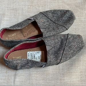 Toms grey tweed shoes